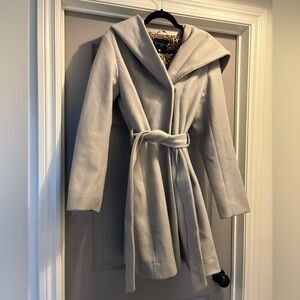 Jessica Simpson jacket!